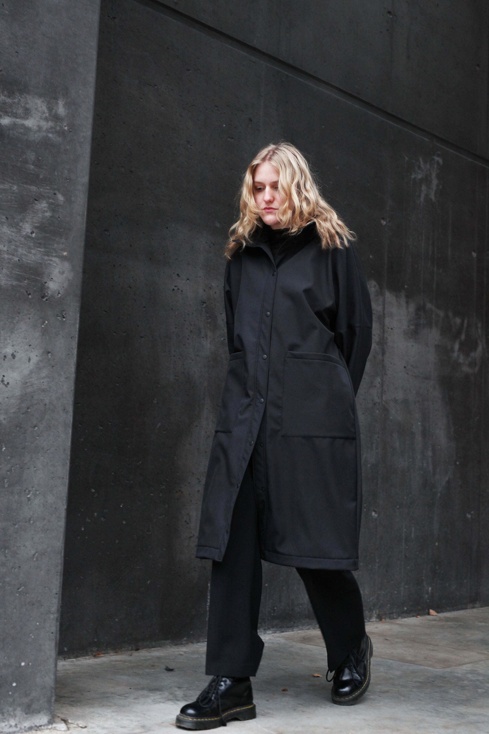 Raincoat with Reflective Freedom Design – MOON COATS